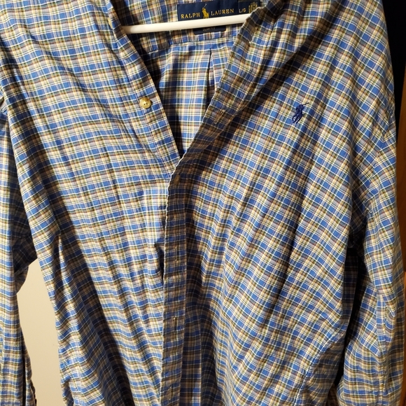 Selling Men's Large Ralph lauren shirt for $20